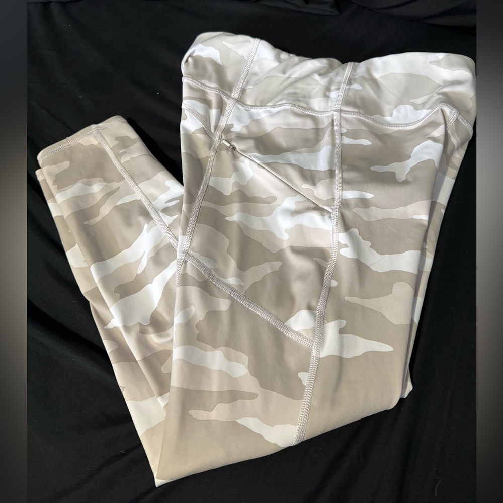 Athleta Camouflage Leggings in Cream and Gray
